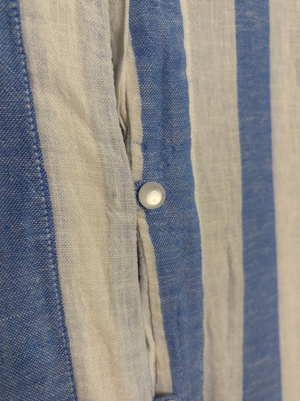 GAP Striped Blue and White Tie-Front Women’s Button Top Linen Medium Vacation - Picture 6 of 8